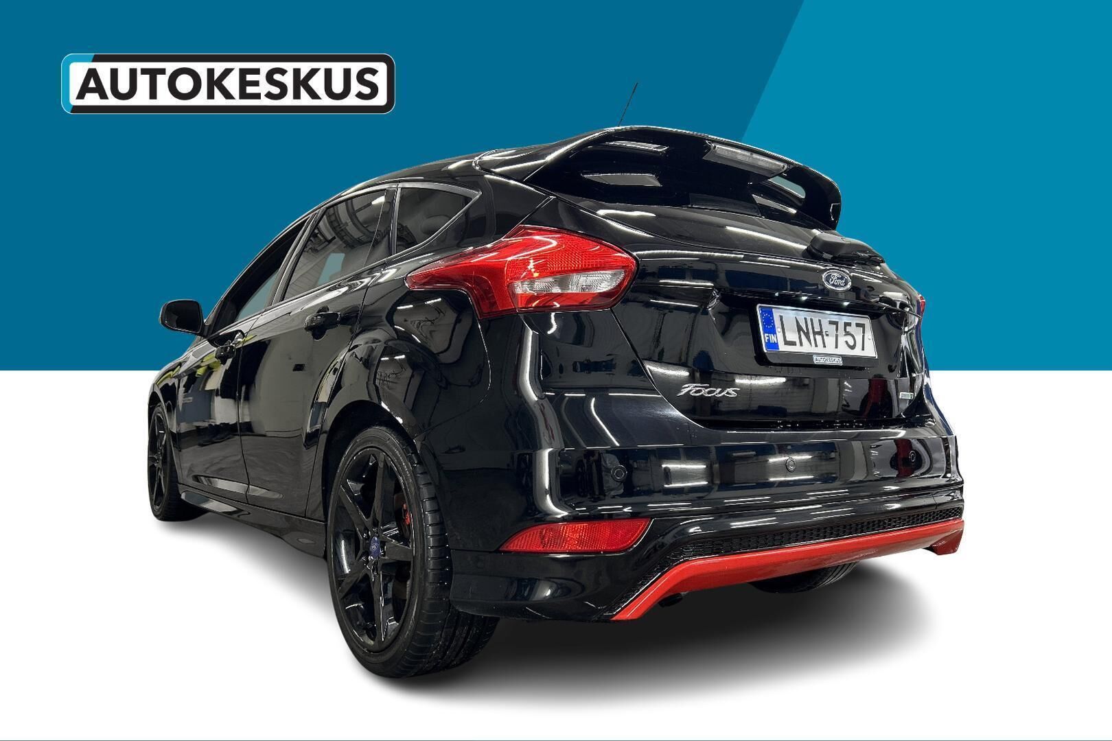 Ford Focus iso kuva 7