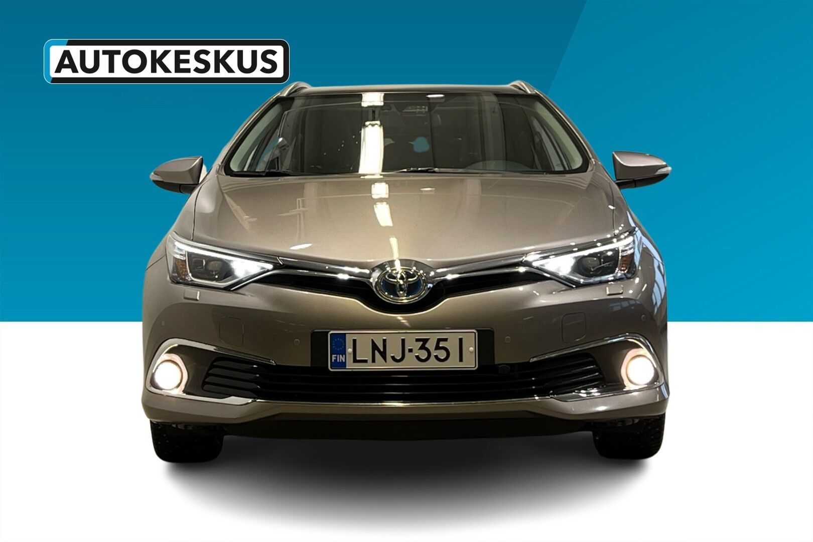 Toyota Auris iso kuva 2