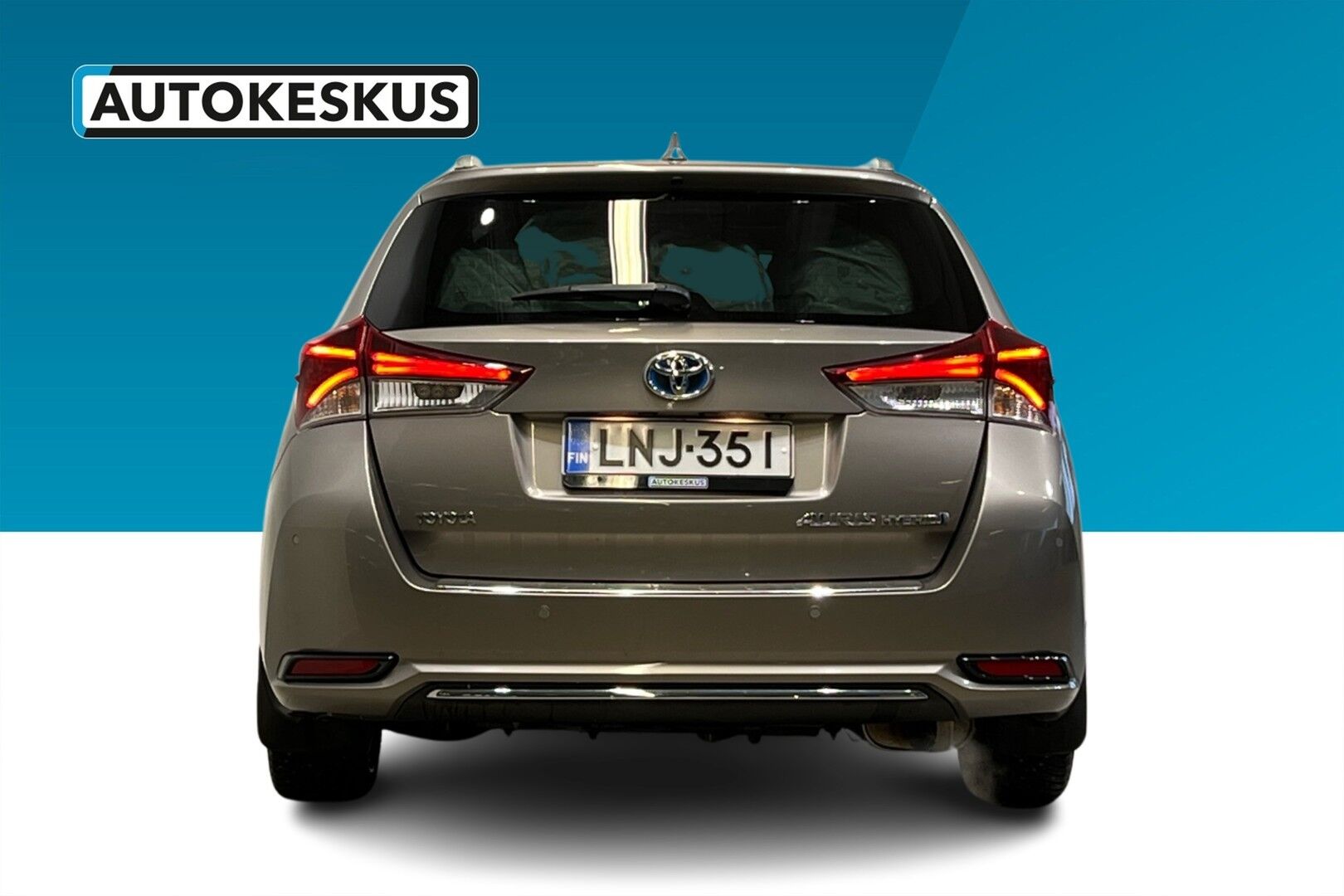 Toyota Auris iso kuva 3