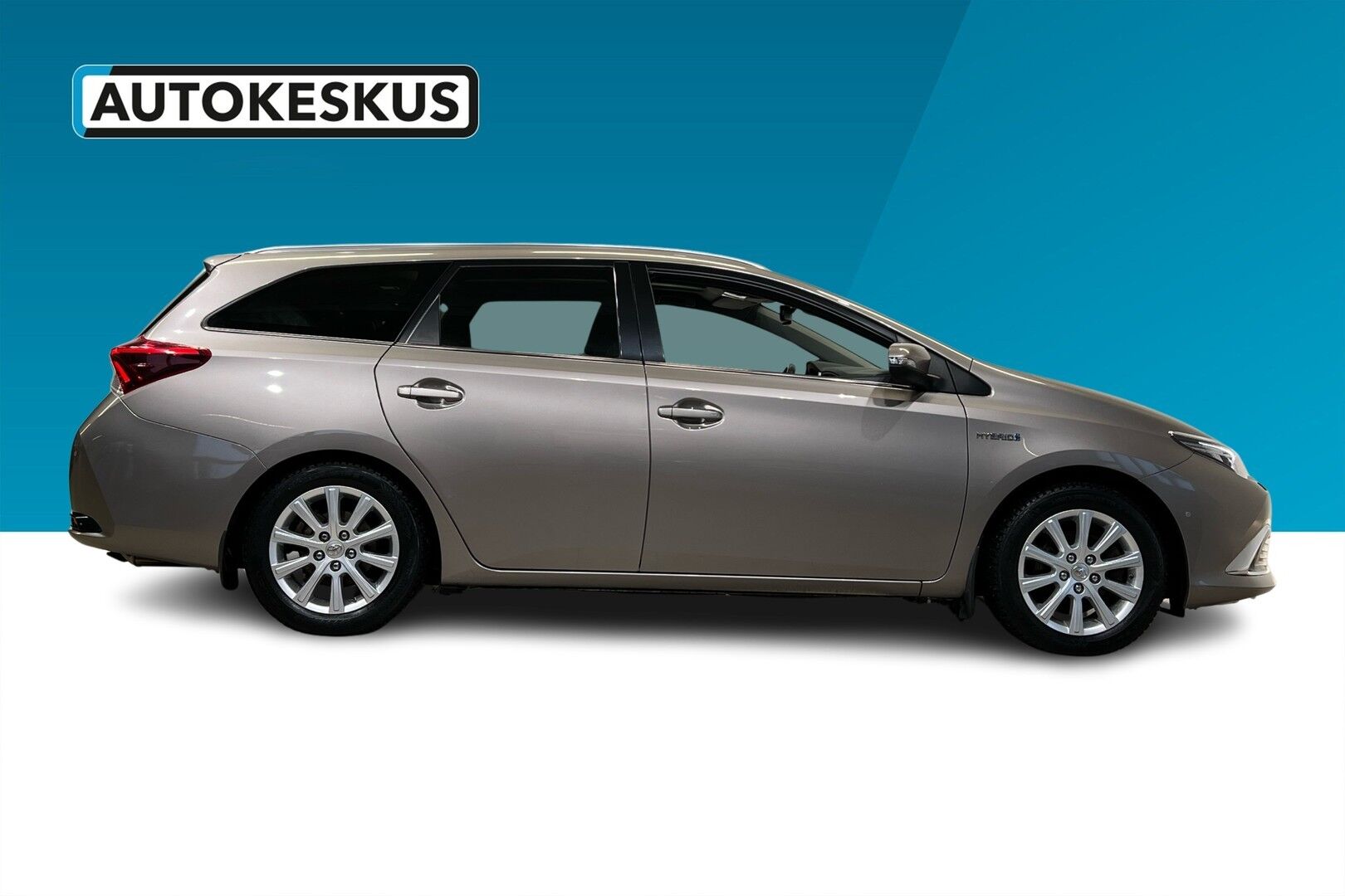 Toyota Auris iso kuva 5