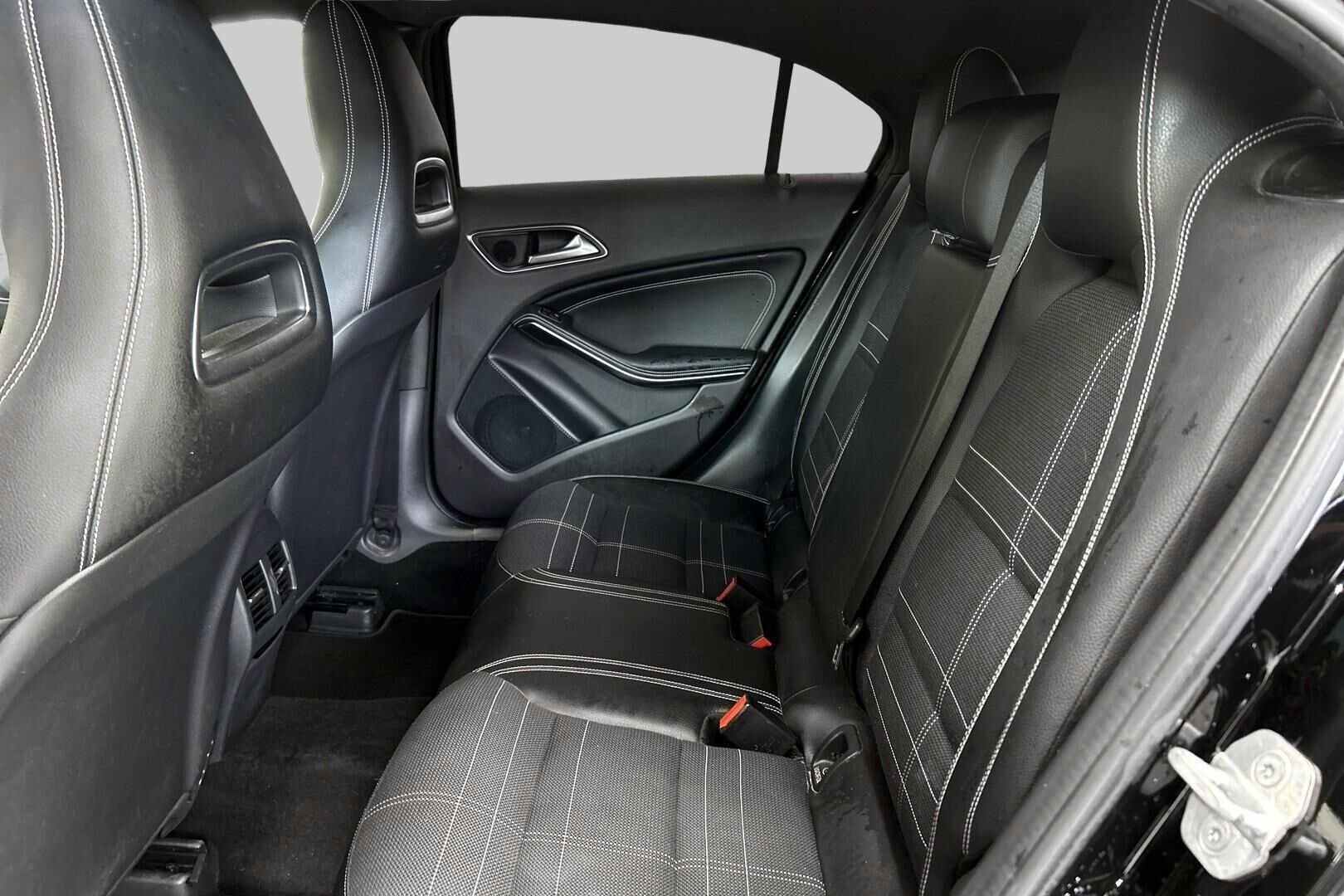 Mercedes-Benz A iso kuva 10