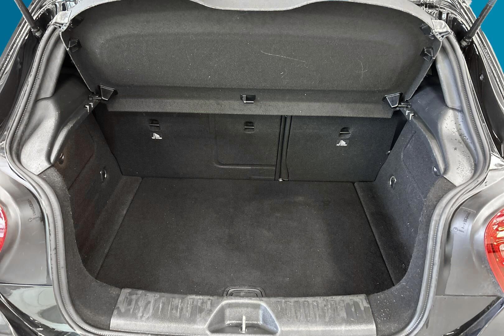 Mercedes-Benz A iso kuva 12