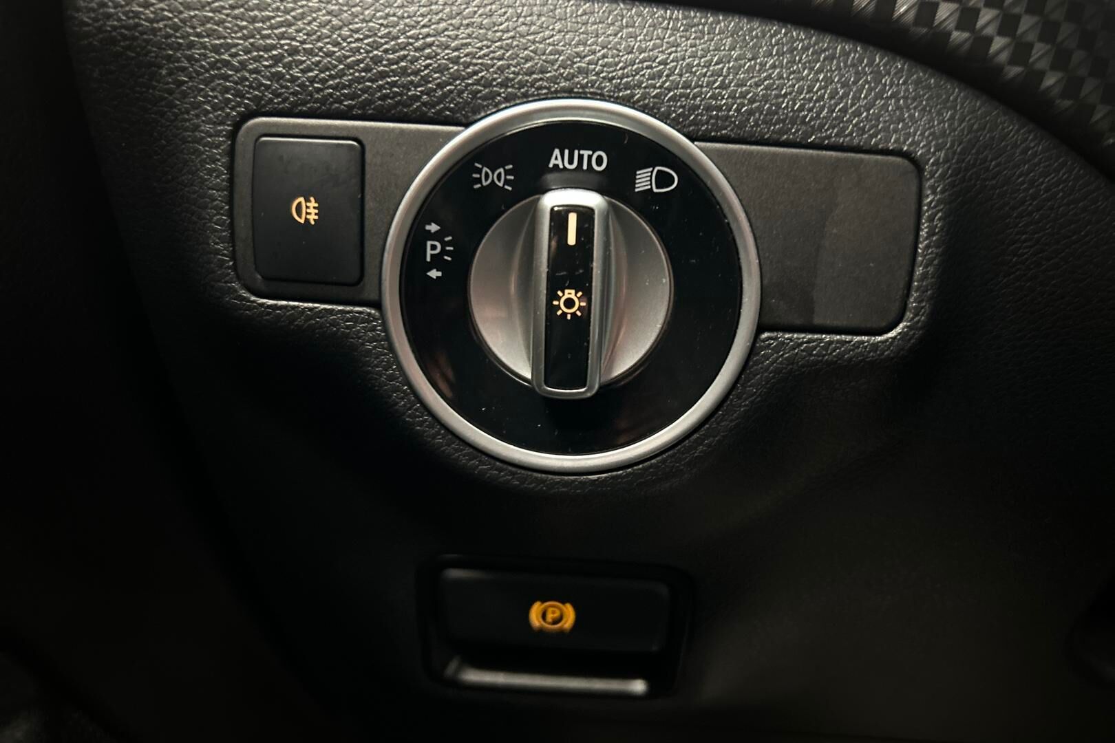 Mercedes-Benz A iso kuva 20