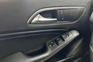 Mercedes-Benz A esikatselu 21