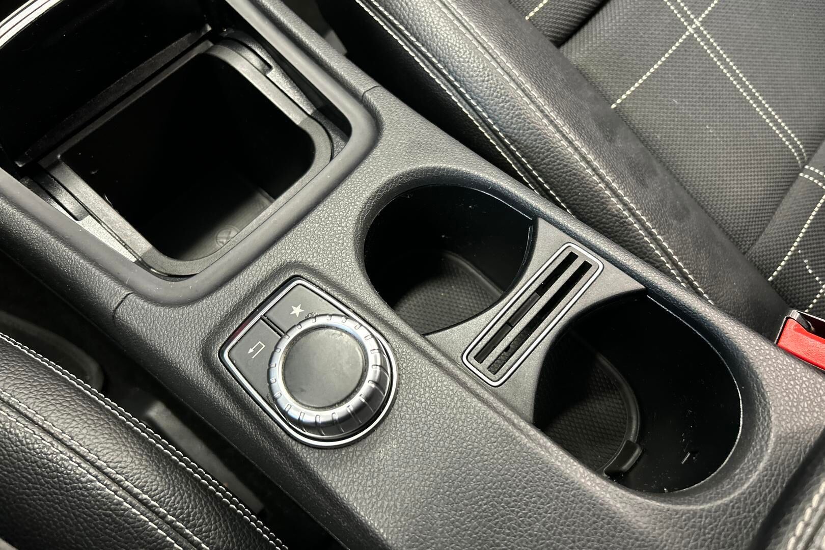 Mercedes-Benz A iso kuva 26