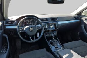 Skoda Superb esikatselu 2