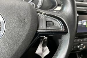 Skoda Superb esikatselu 21