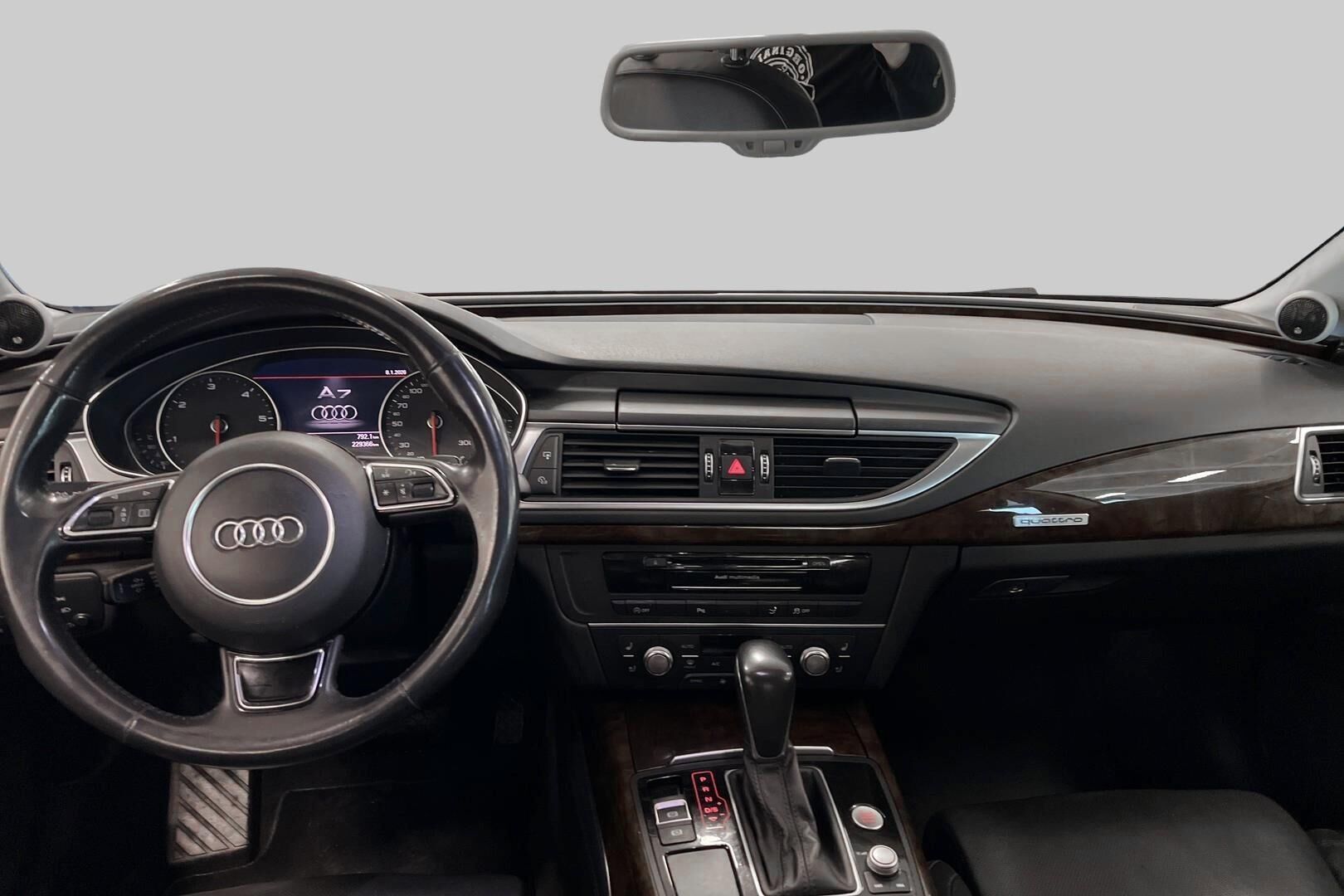 Audi A7 iso kuva 12