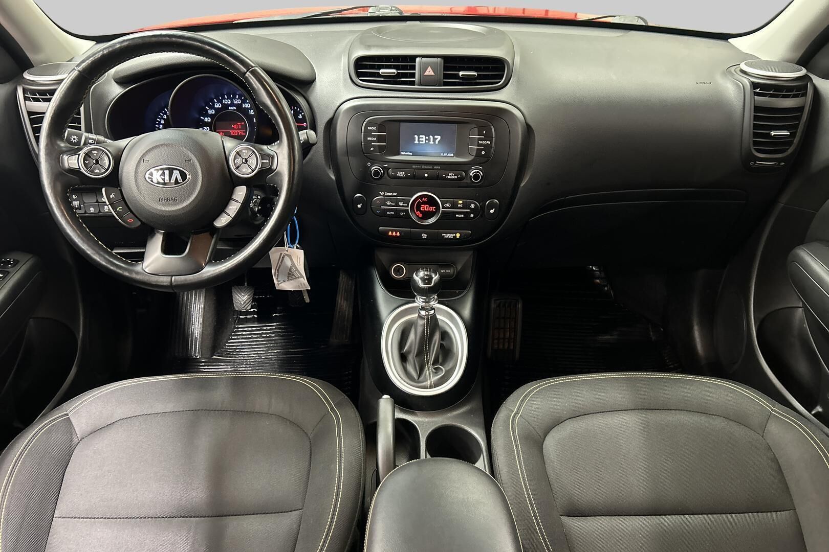 Kia Soul iso kuva 15