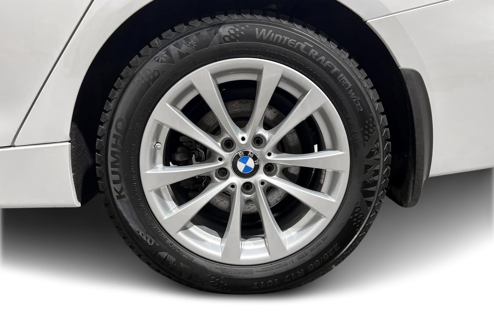 BMW 3-sarja iso kuva 12