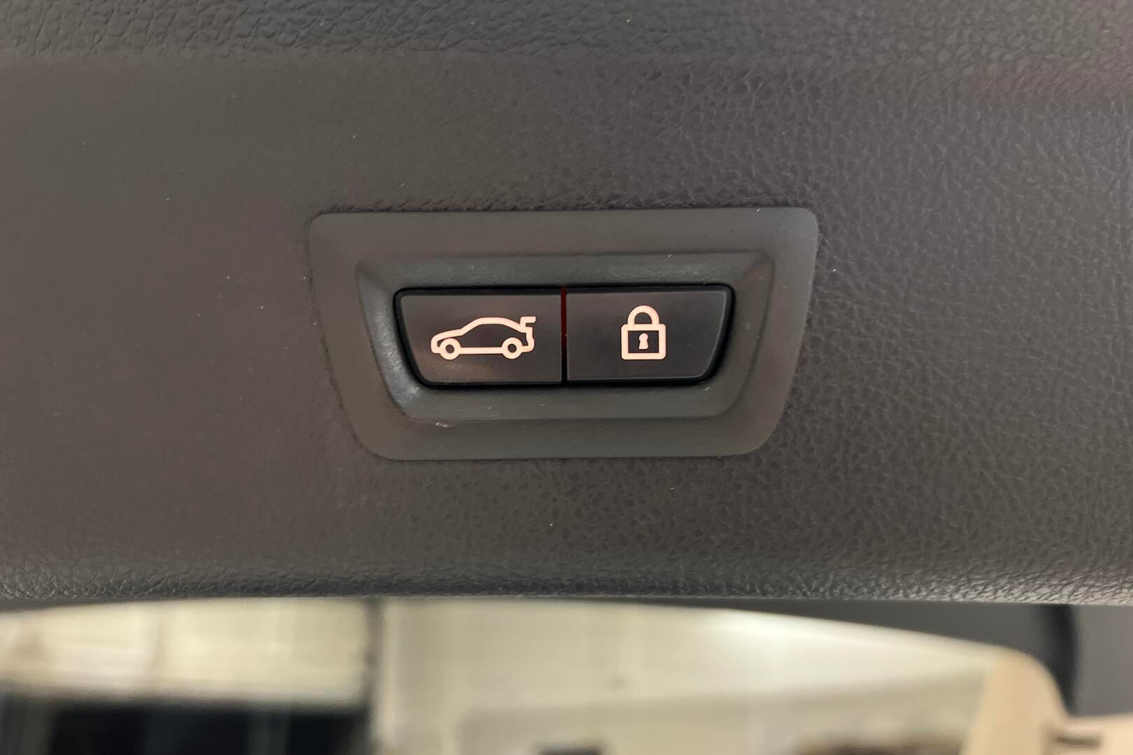 BMW 3-sarja iso kuva 13