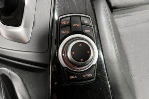 BMW 3-sarja esikatselu 17