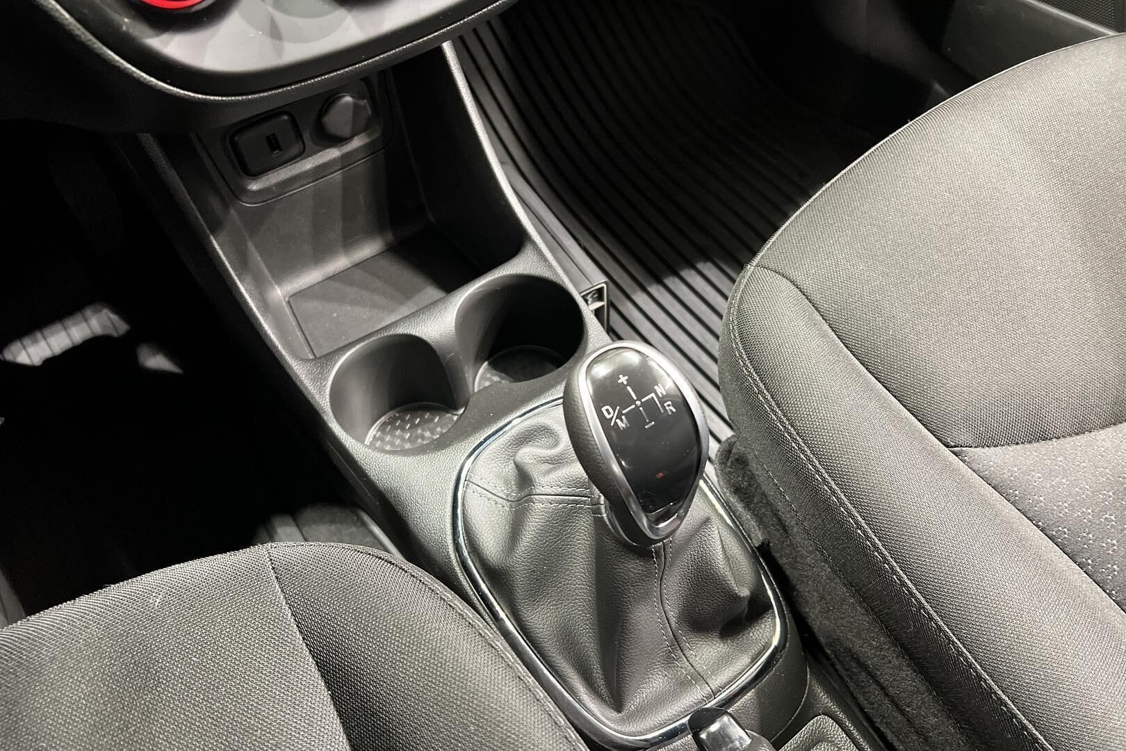 Opel Karl iso kuva 15