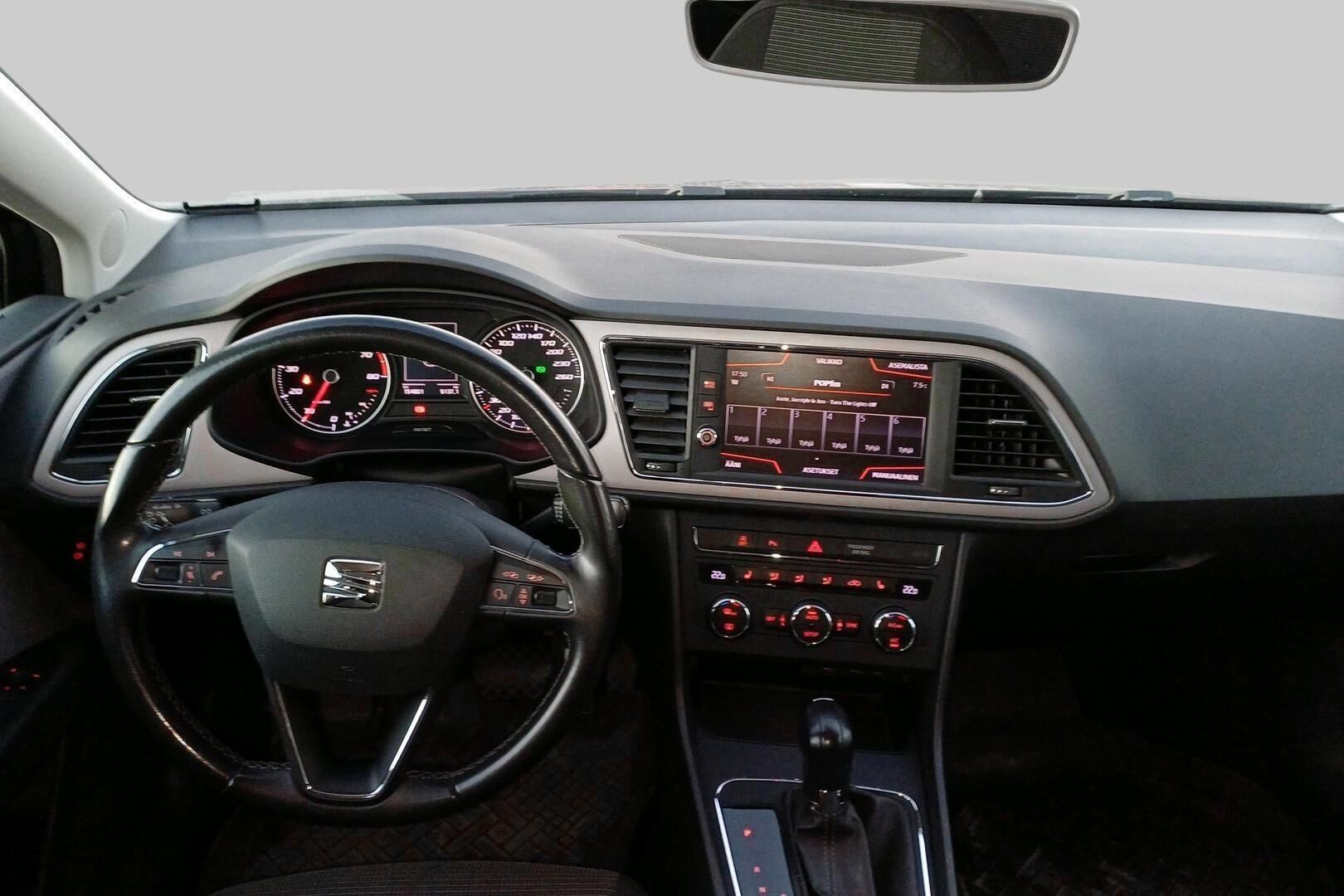 Seat Leon ST iso kuva 2