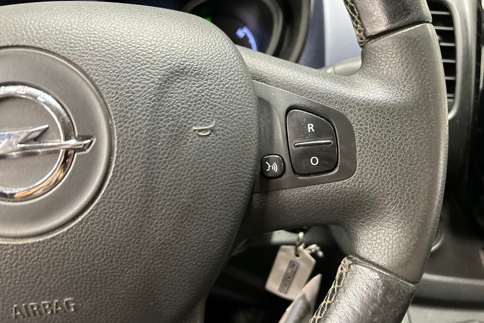 Opel Vivaro iso kuva 19