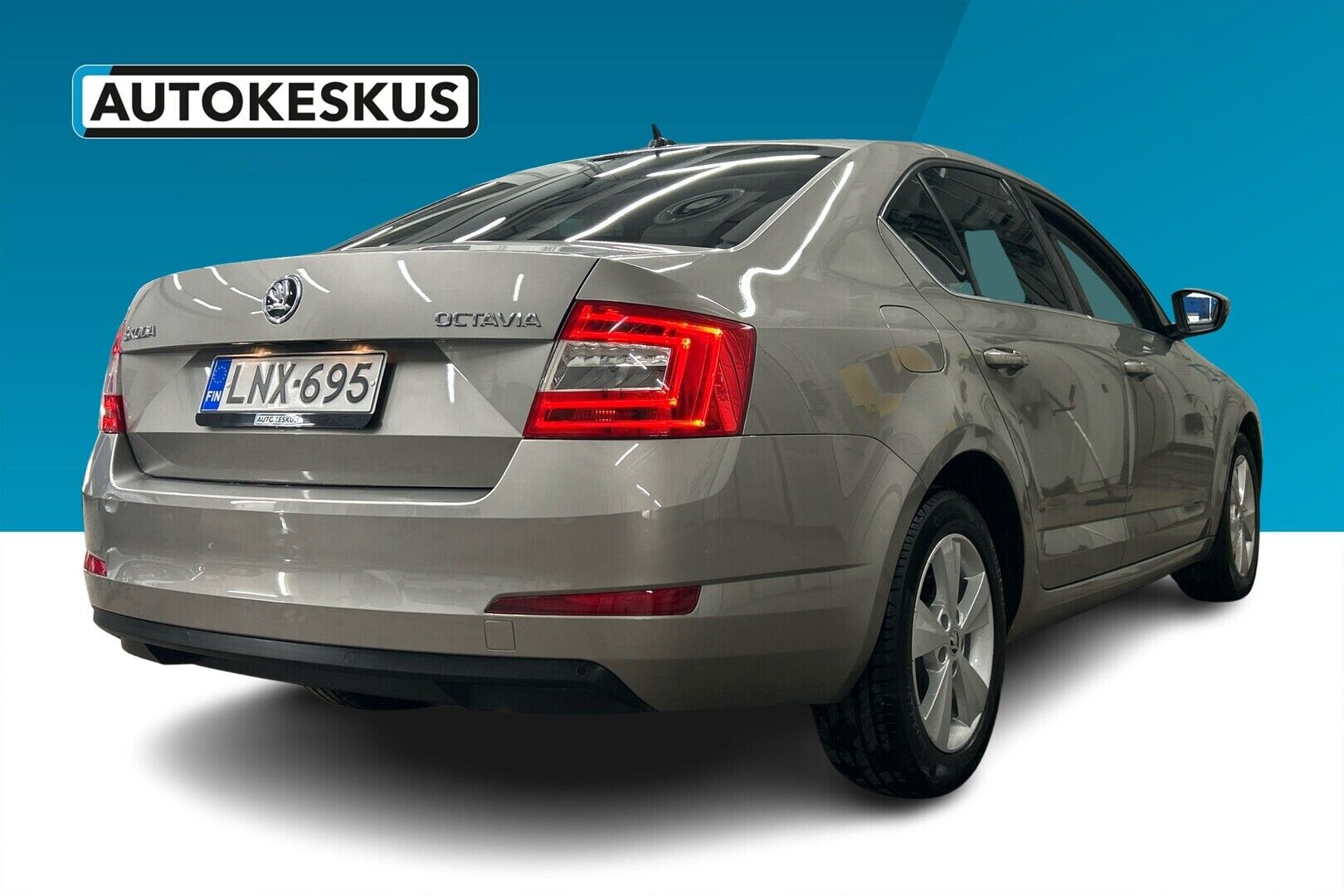 Skoda Octavia iso kuva 1