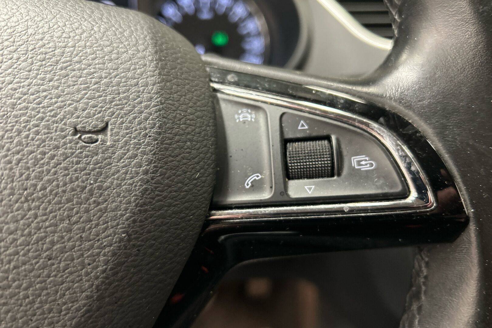 Skoda Octavia iso kuva 14
