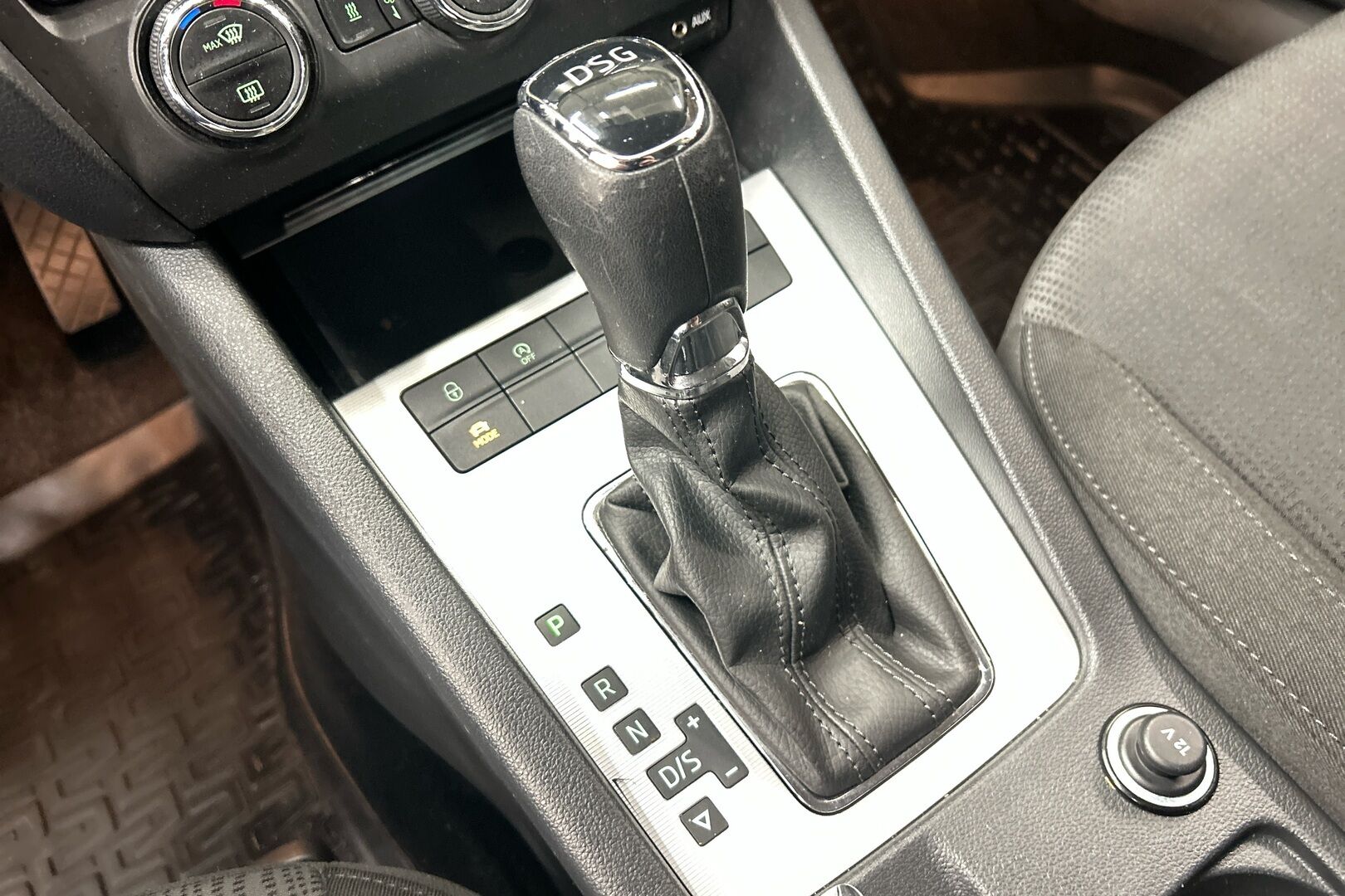 Skoda Octavia iso kuva 20