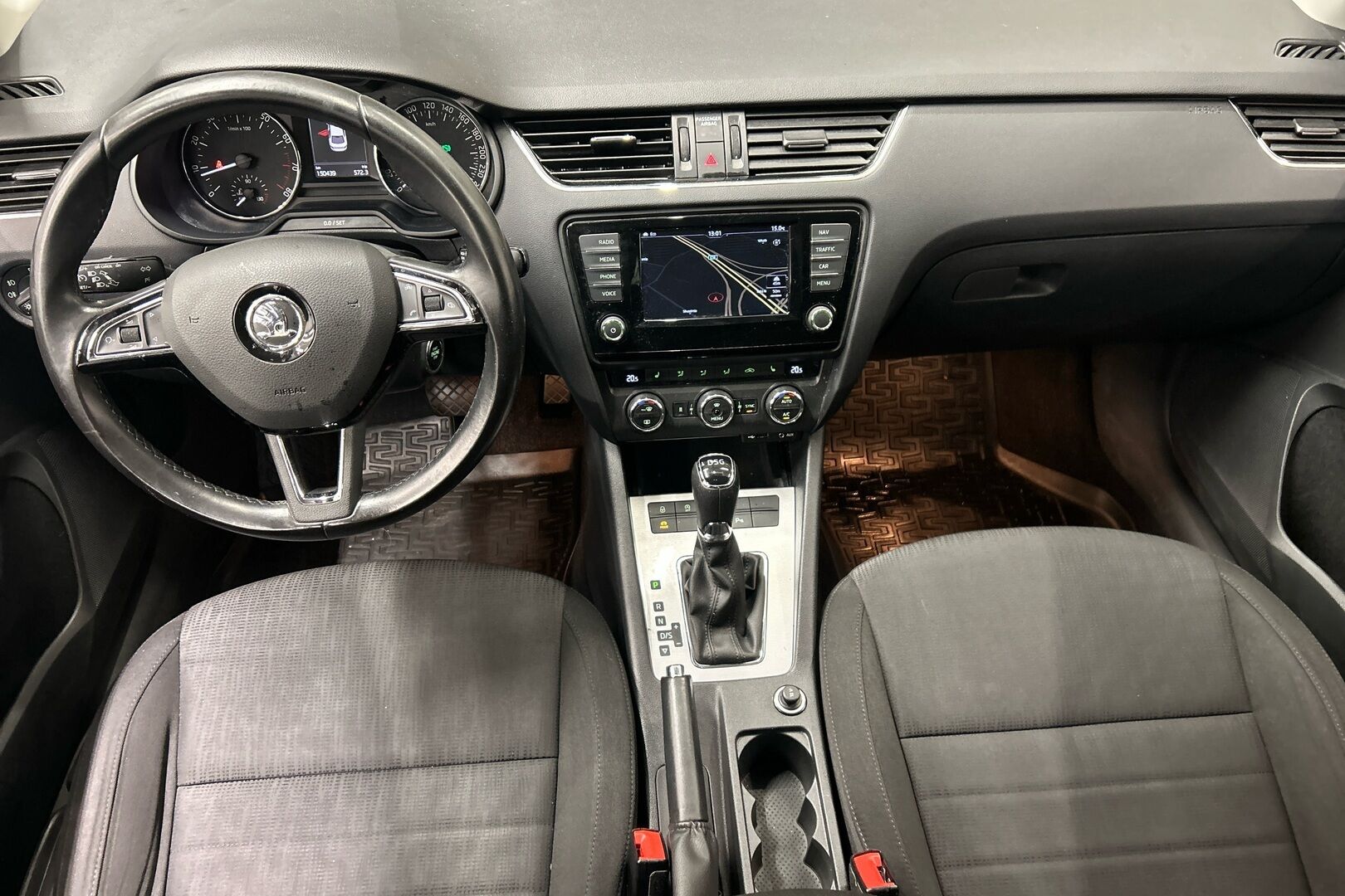 Skoda Octavia iso kuva 6