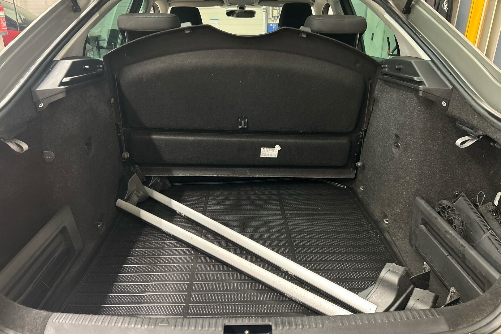 Skoda Octavia iso kuva 9