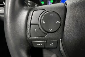 Toyota Auris esikatselu 26