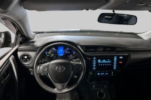 Toyota Auris esikatselu 22