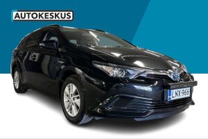 Toyota Auris esikatselu 2