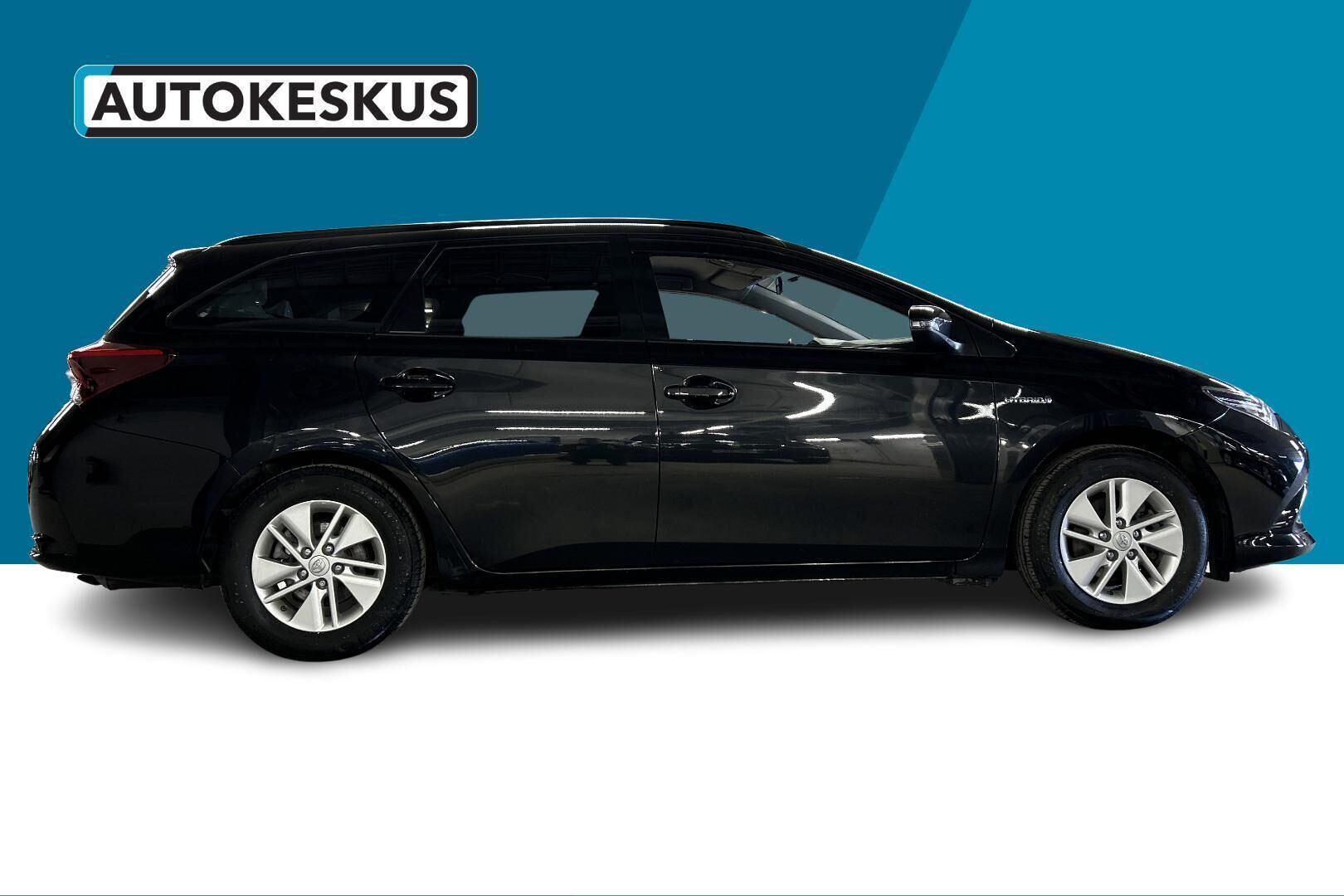 Toyota Auris iso kuva 3