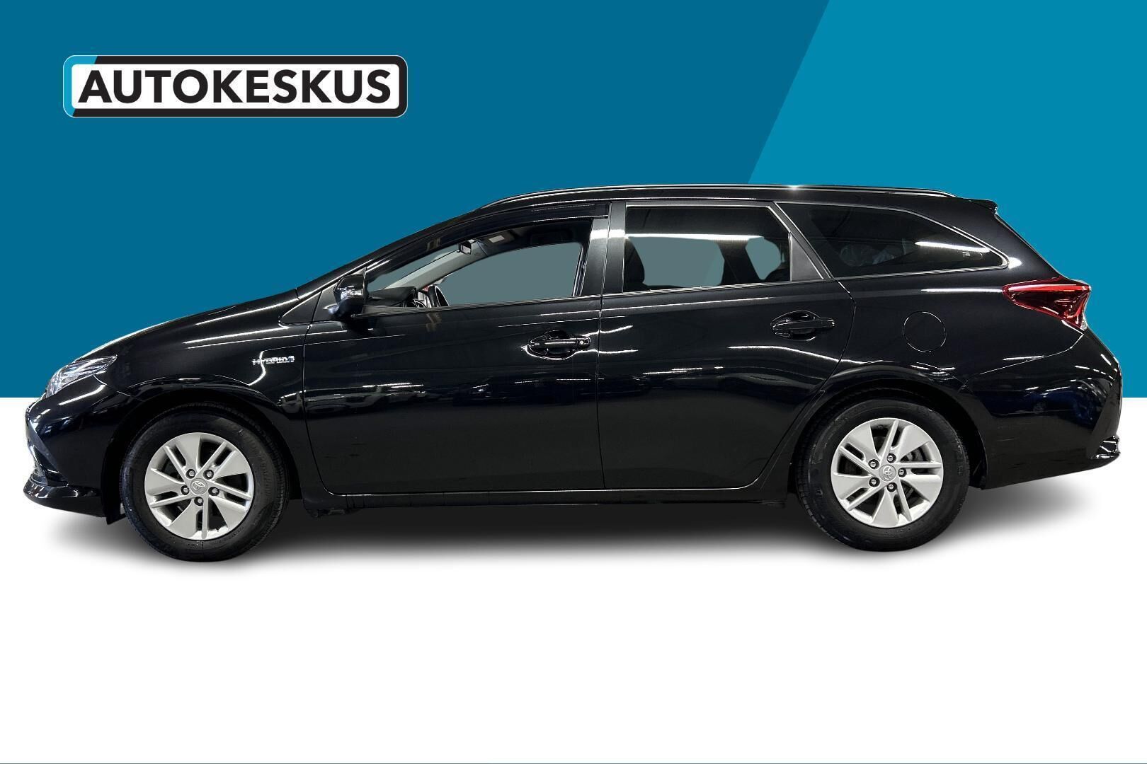 Toyota Auris iso kuva 7