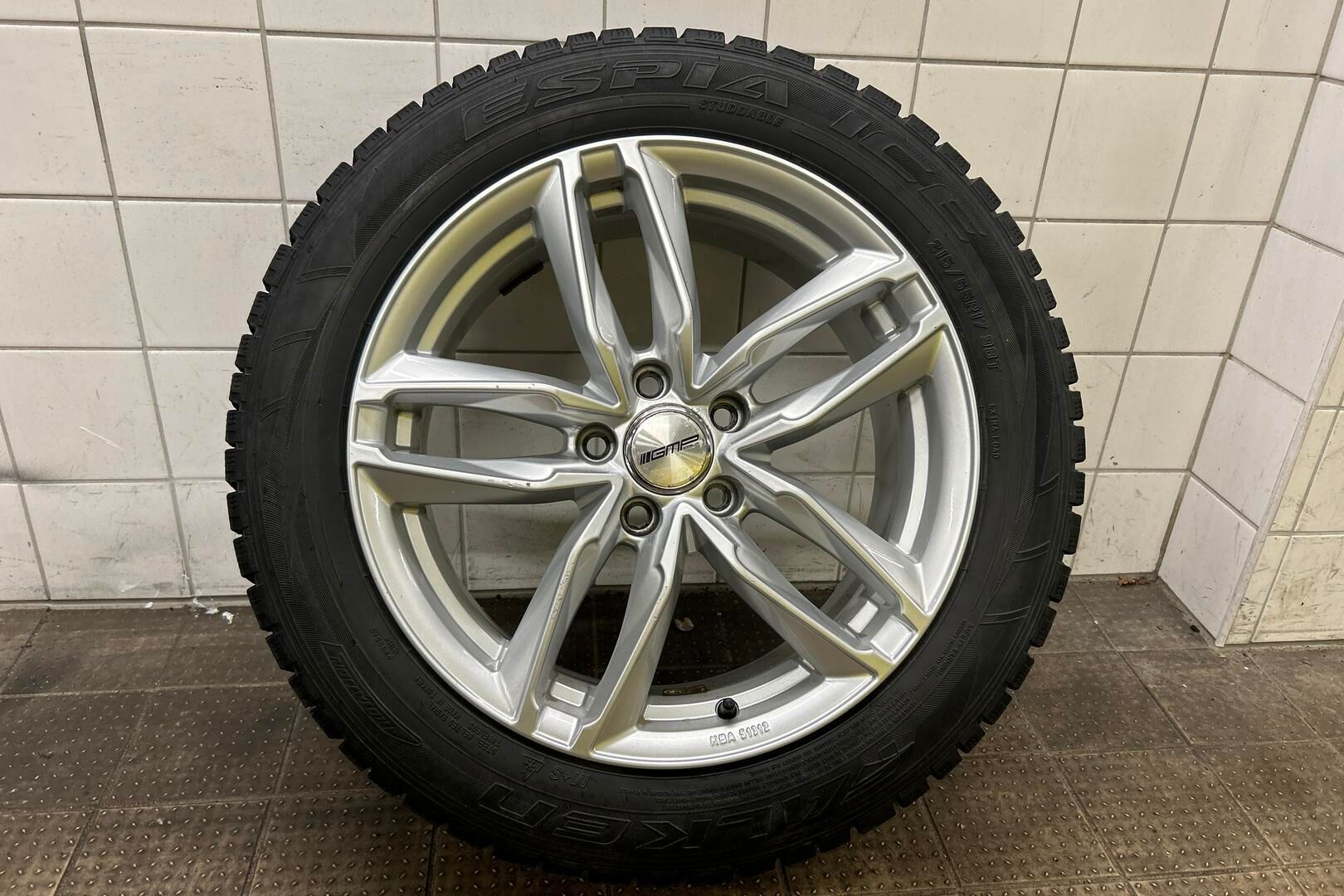 Volkswagen Passat iso kuva 31