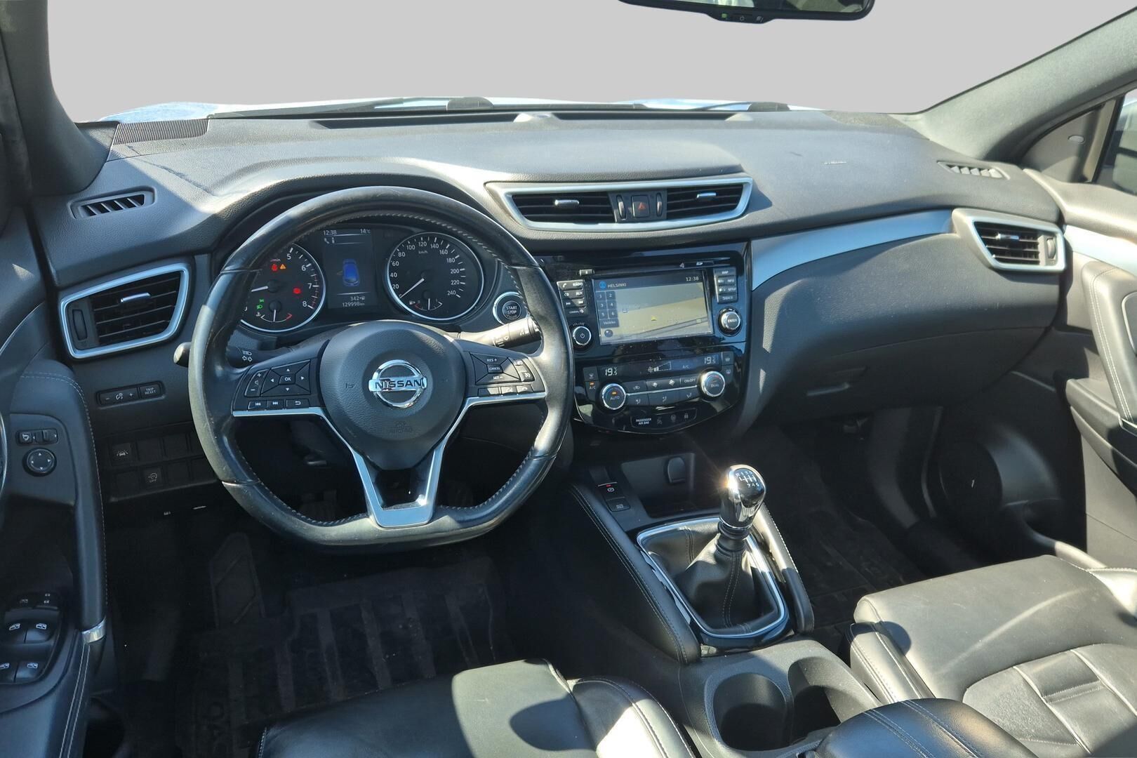 Nissan Qashqai iso kuva 2