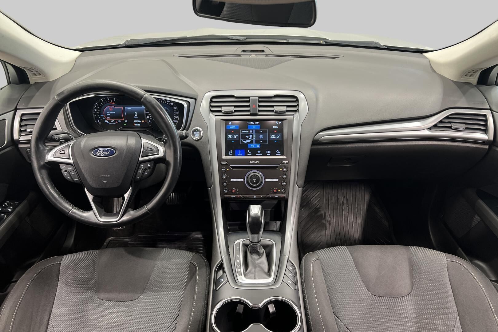 Ford Mondeo iso kuva 10