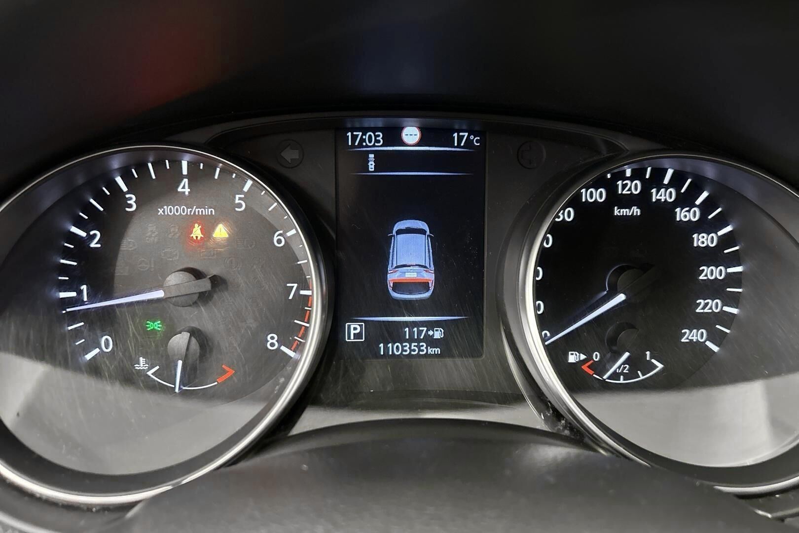 Nissan Qashqai iso kuva 15