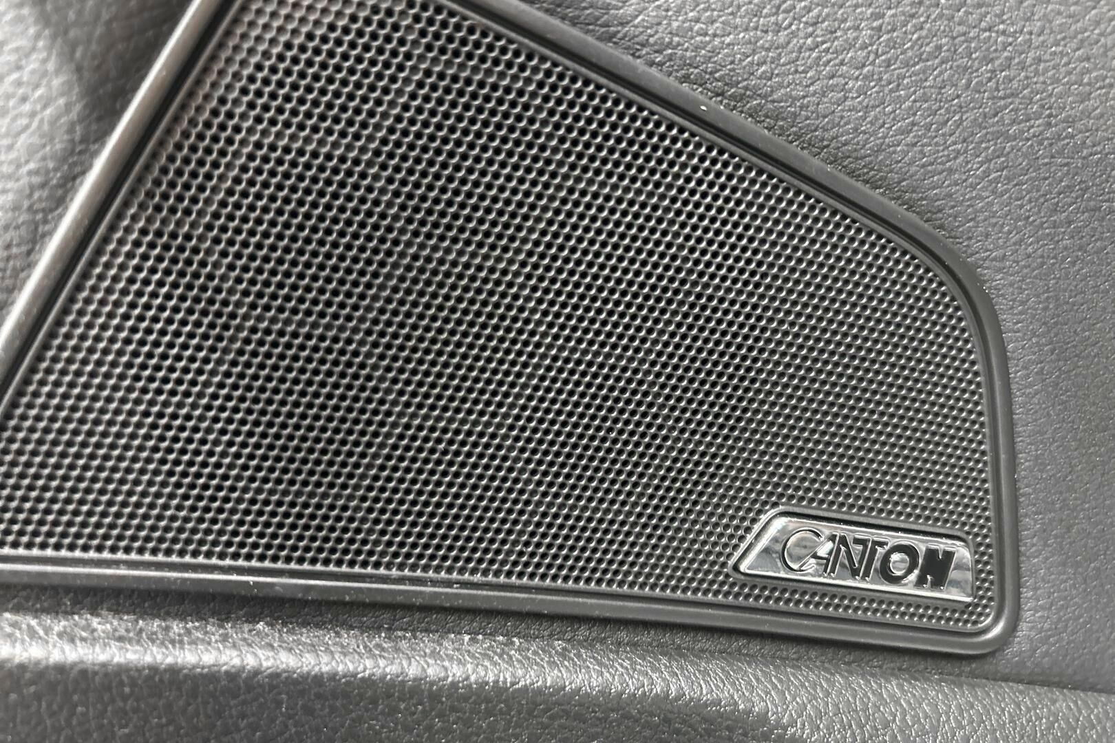 Skoda Superb iso kuva 15