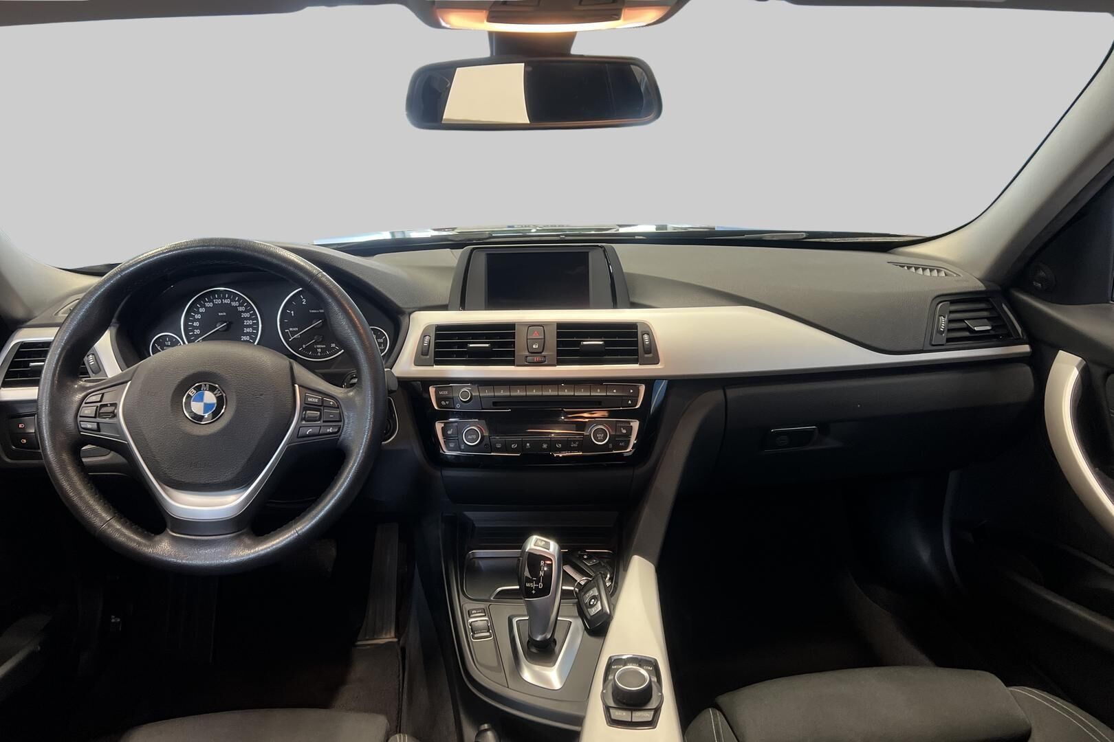 BMW 3-sarja iso kuva 10