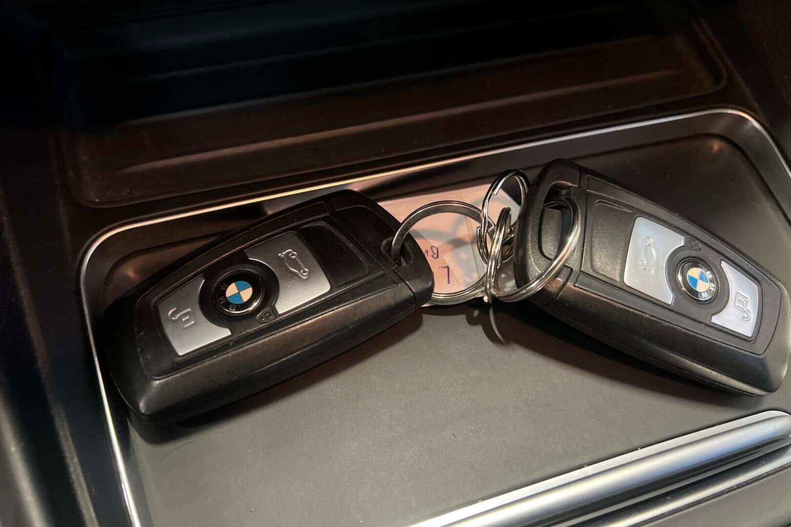 BMW 3-sarja iso kuva 20