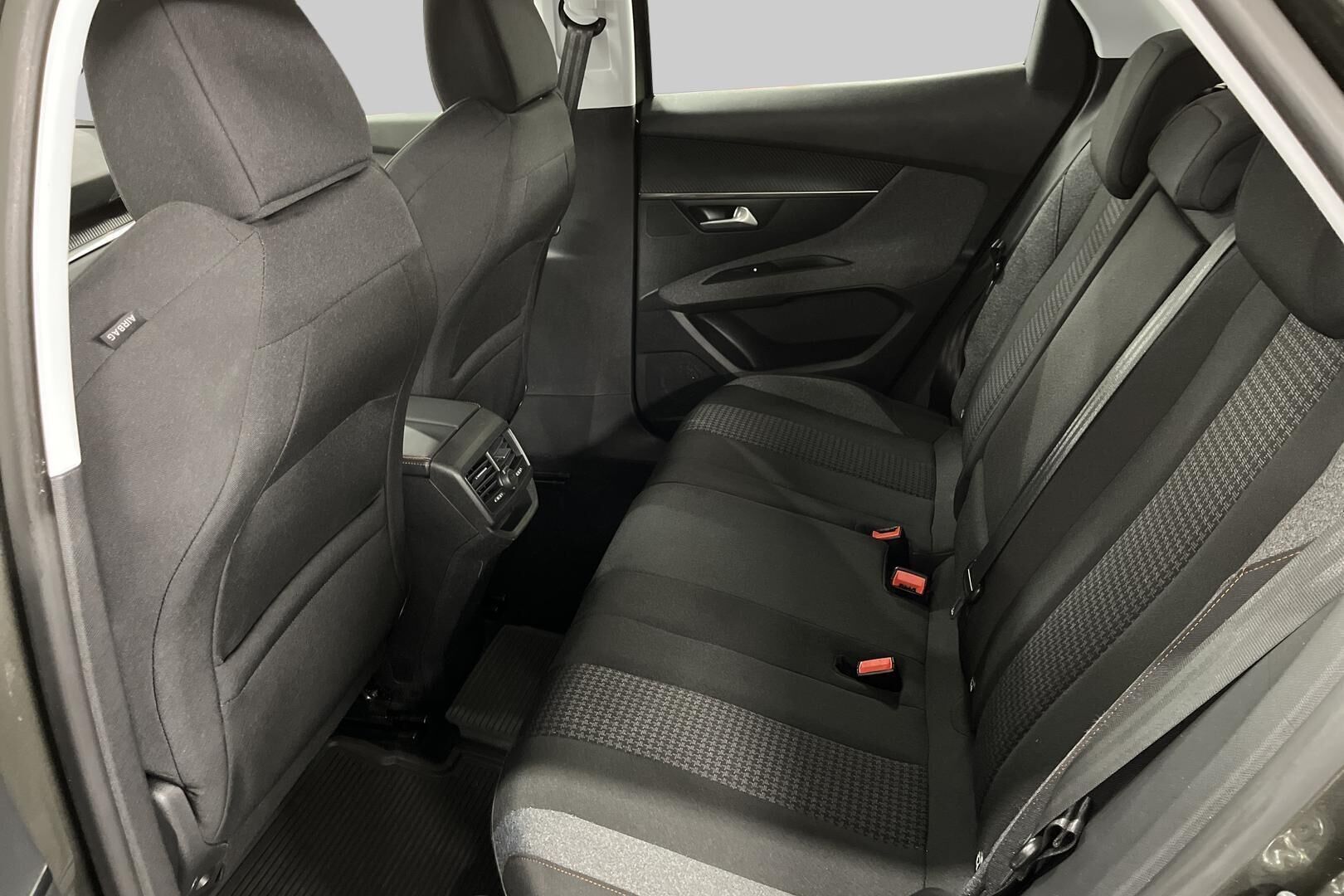 Peugeot 3008 iso kuva 8