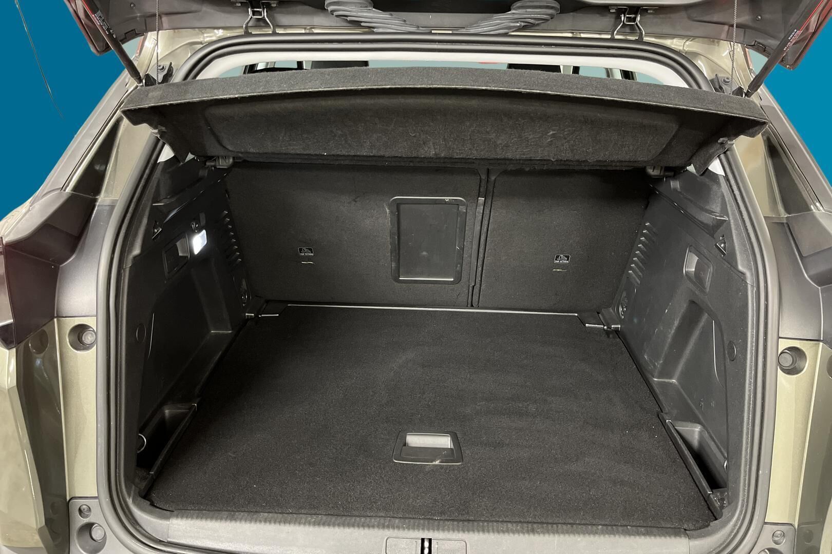 Peugeot 3008 iso kuva 10