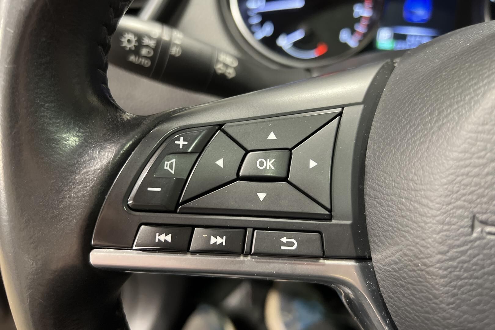 Nissan Qashqai iso kuva 17