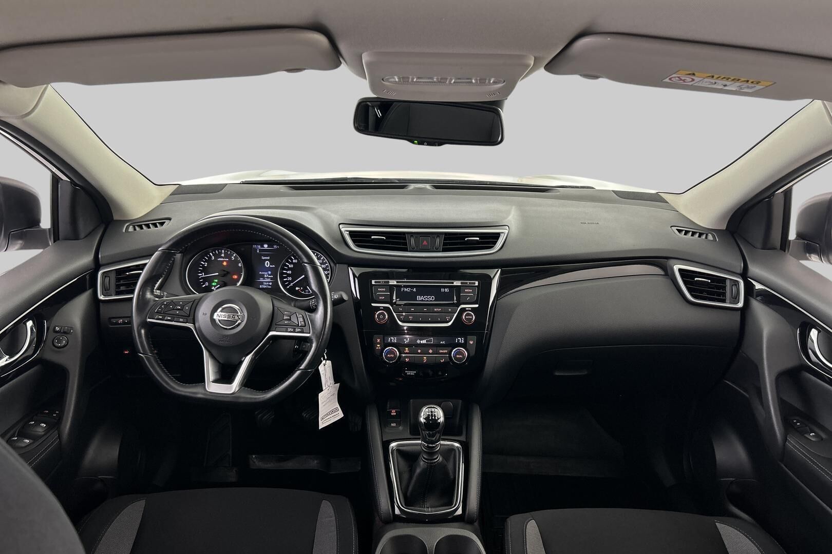 Nissan Qashqai iso kuva 10