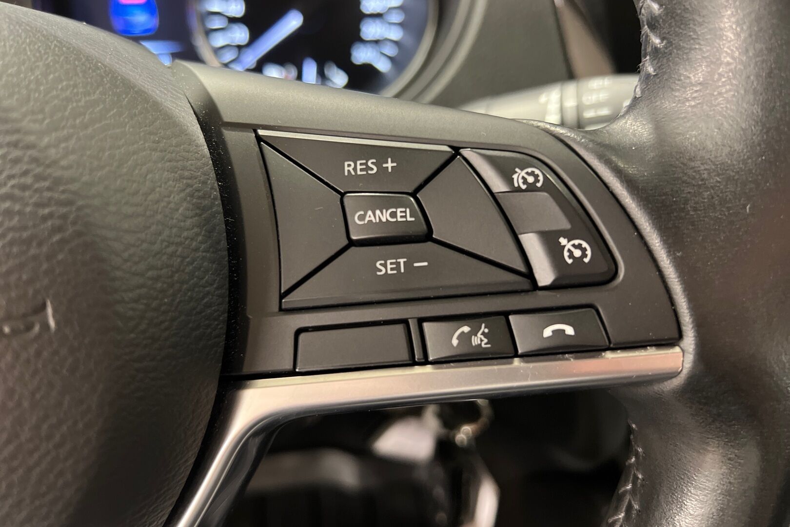 Nissan Qashqai iso kuva 13
