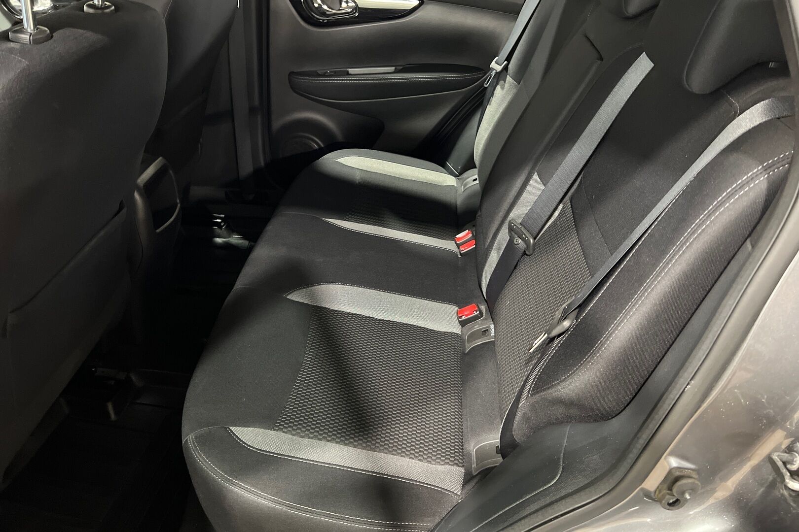 Nissan Qashqai iso kuva 9