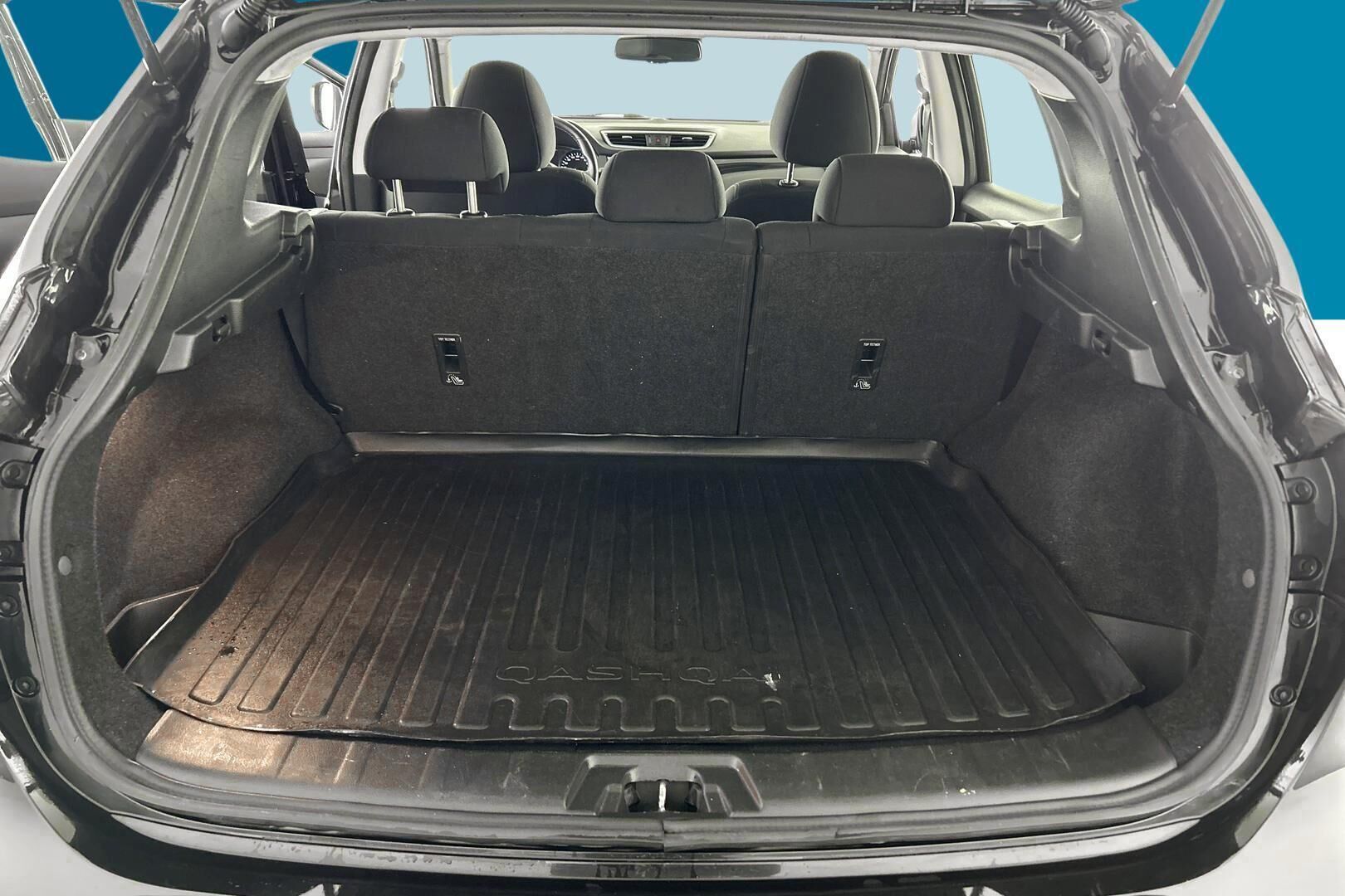 Nissan Qashqai iso kuva 11