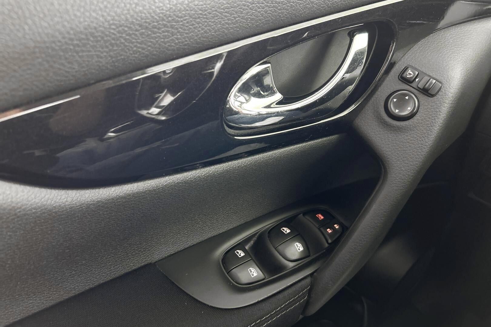 Nissan Qashqai iso kuva 19