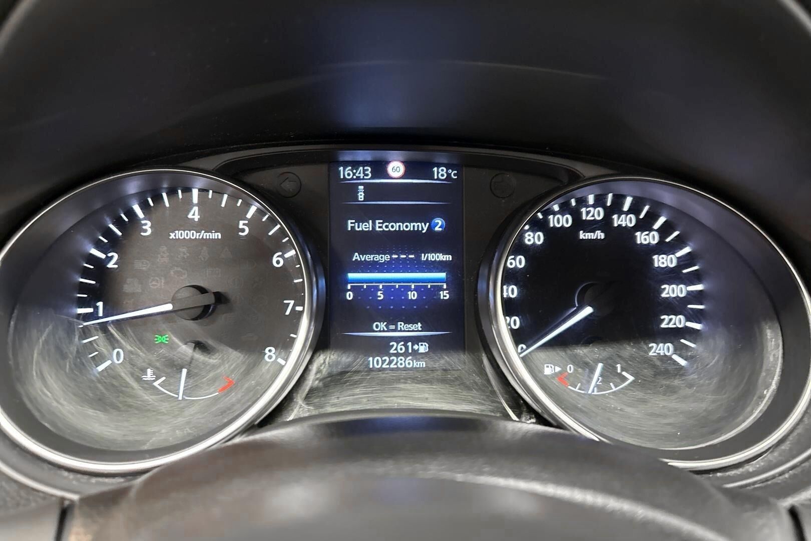 Nissan Qashqai iso kuva 11