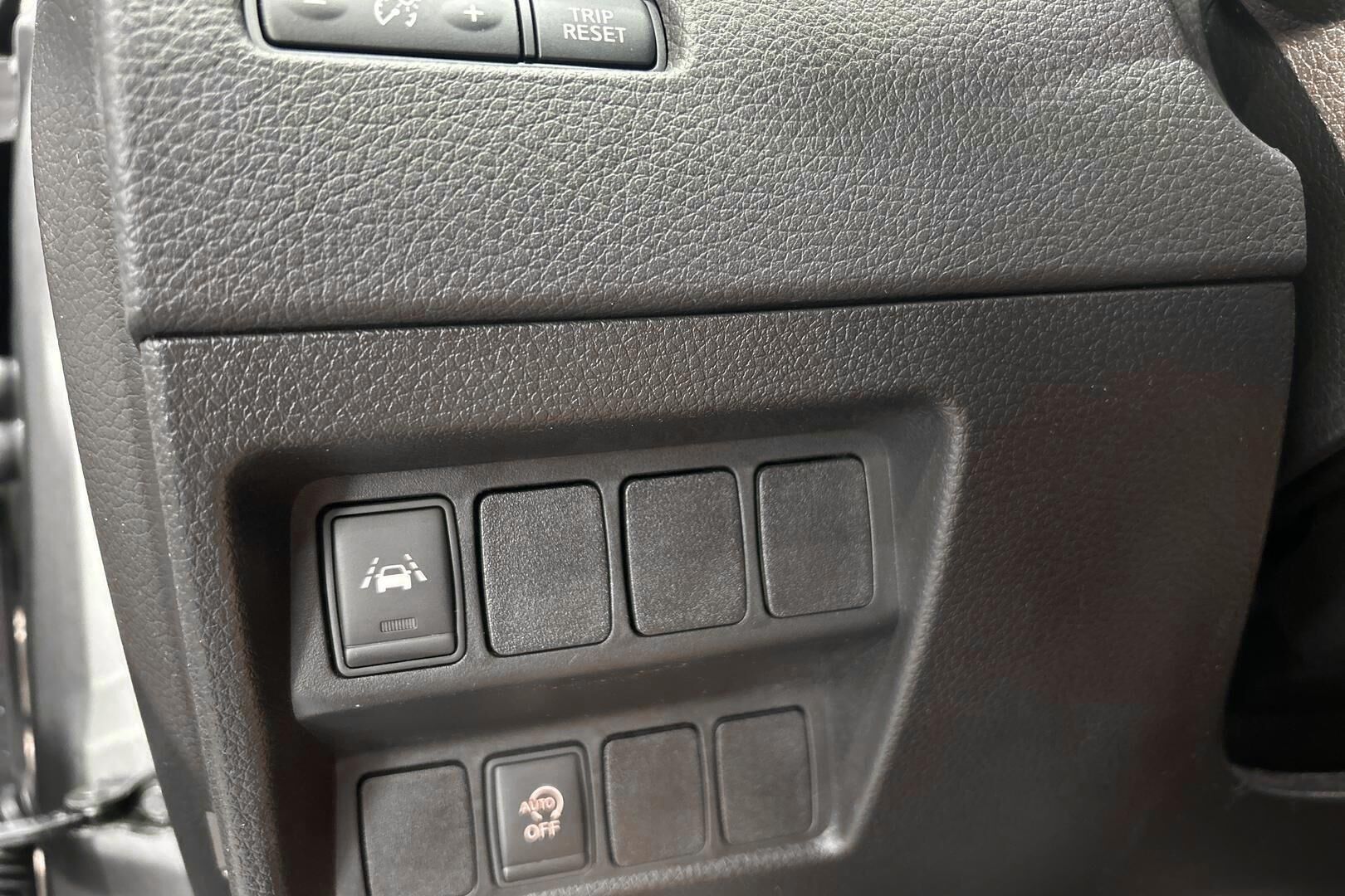 Nissan Qashqai iso kuva 22