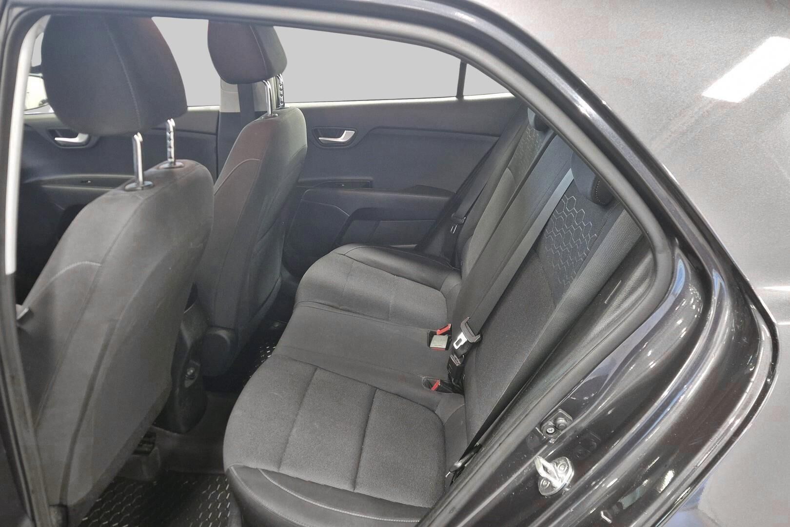 Kia Rio iso kuva 7