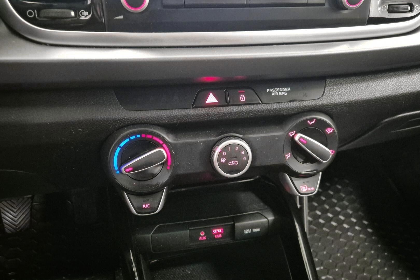 Kia Rio iso kuva 22