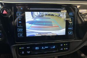 Toyota Auris esikatselu 18