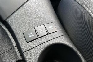 Toyota Auris esikatselu 21